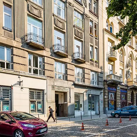 Apartamento On Valova 9 Leópolis