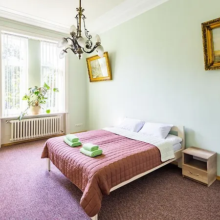 On Valova 9 Apartment
